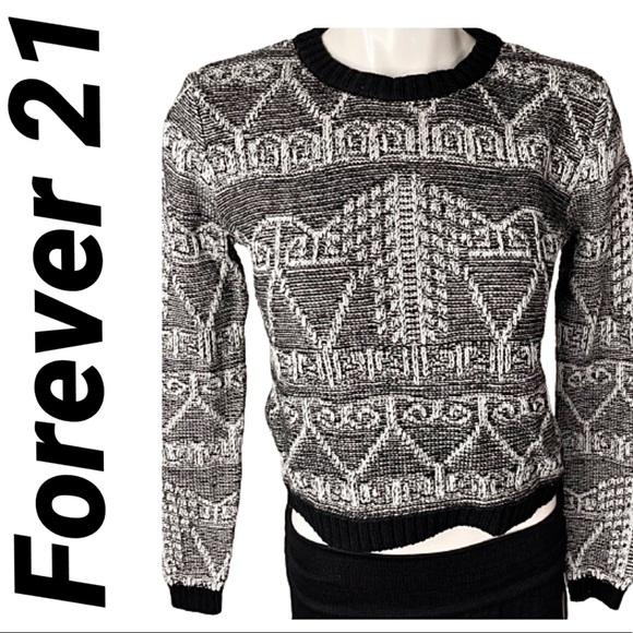 Forever 21 Sweaters - FOREVER 21 tribal cropped print black sweater S